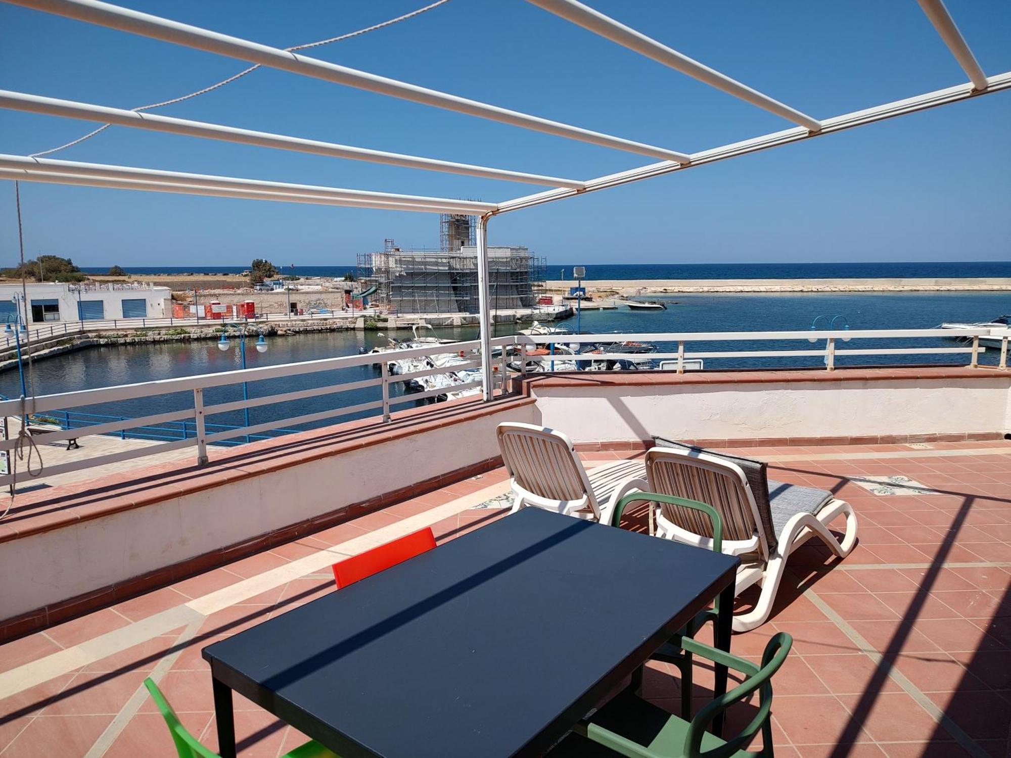 Fronte Del Mare - Seafront Terrace Villa Villanova di Ostuni Buitenkant foto